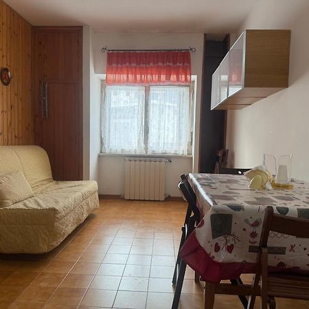 Villaggio Dello Sciatore Residence Paradiso Appartamenti E Monolocale 로카라소 외부 사진