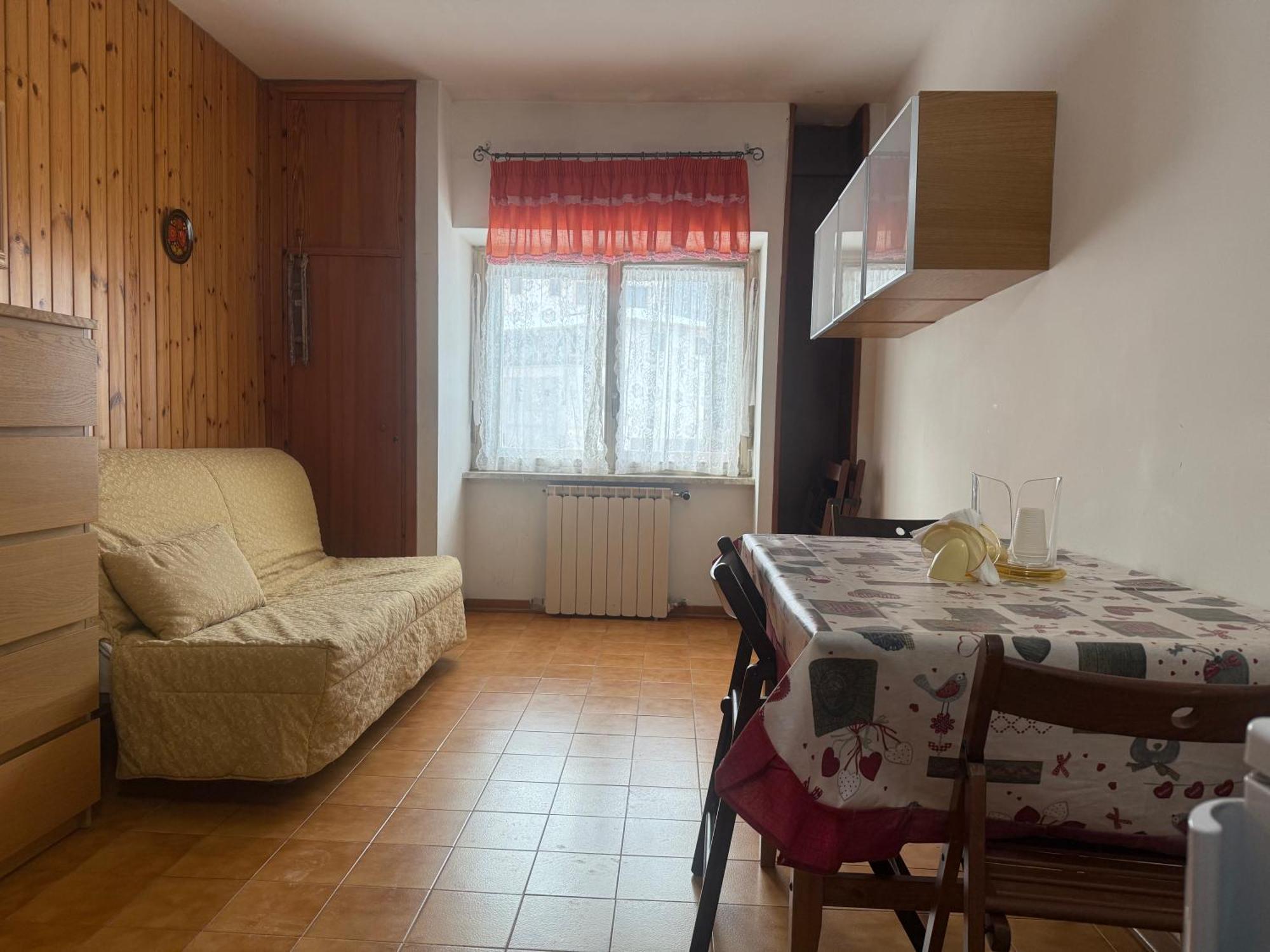 Villaggio Dello Sciatore Residence Paradiso Appartamenti E Monolocale 로카라소 외부 사진