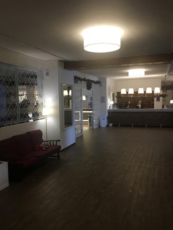 Villaggio Dello Sciatore Residence Paradiso Appartamenti E Monolocale 로카라소 외부 사진