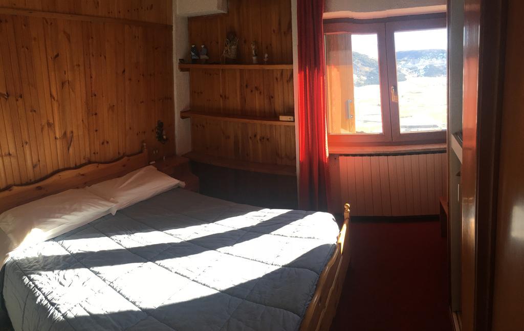 Villaggio Dello Sciatore Residence Paradiso Appartamenti E Monolocale 로카라소 외부 사진